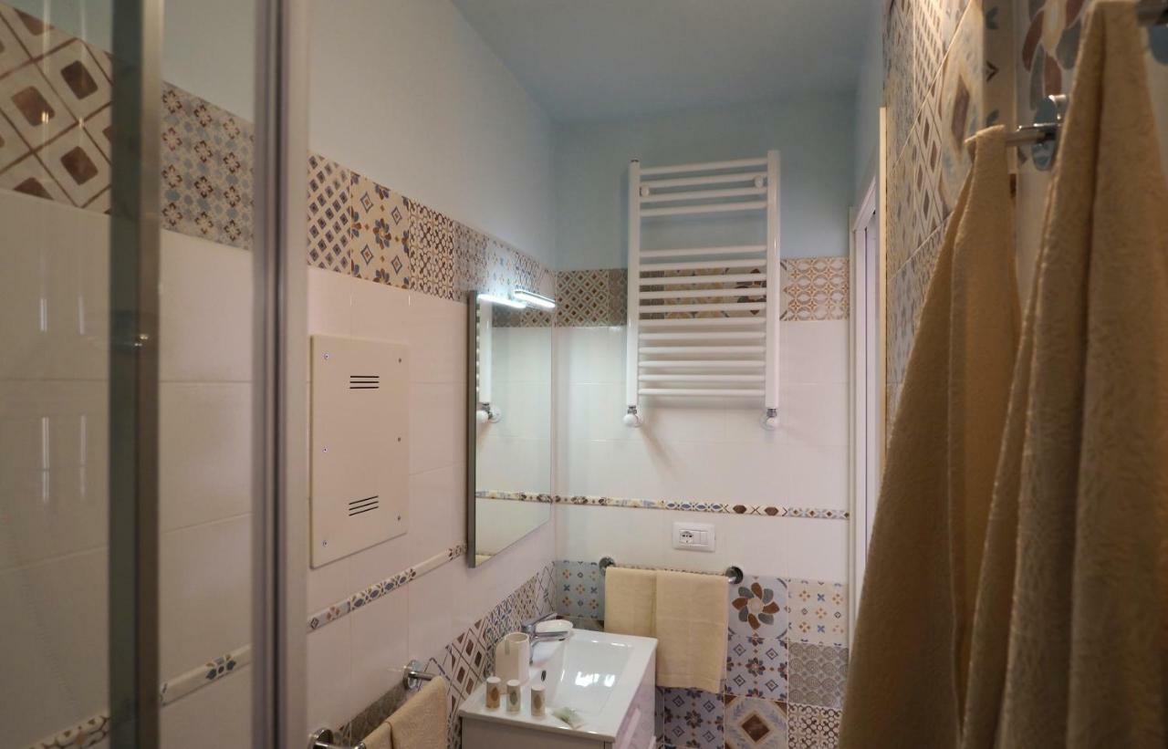 Ai Pesci Room Rental ริโอมัจโจเร ภายนอก รูปภาพ
