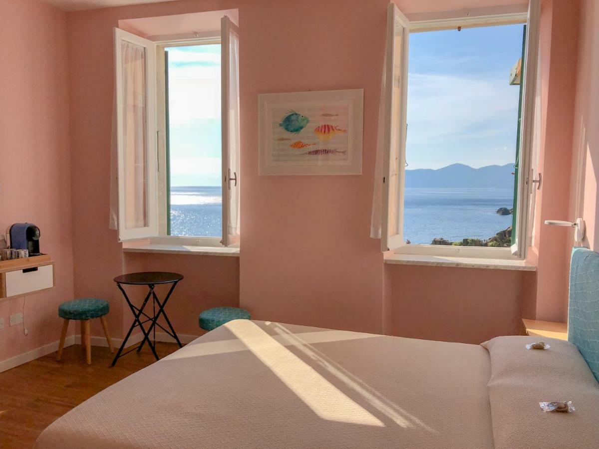 Ai Pesci Room Rental ริโอมัจโจเร ภายนอก รูปภาพ
